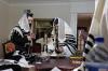 כ"ק אדמו"ר מסקולען שליט"א ביי דאווענען שחרית אין קרית יואל וואו די רבי געפונט זיך אין די זומער טעג אויף אפרוה 