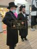 א בליק אין כלל ישראל'ס שול  