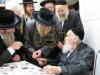 הרה"צ ר' ישראל יוסף קאהן שליט"א באזוכט ביי אדמורים ורבנים שליט"א 