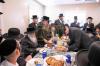 מסיבה לטובת מוסדות סאטמאר אין לעיקוואד, בבית ר' משה נפתלי וואלדמאן הי"ו  אין די "טאון אין קאנטרי"קאלאני.