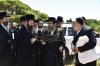 אדמורי"ם ורבנים ביי קצירת חיטים לקראת יו"ט פסח תשפ"א אין די בעקעריי פון טיב המצות 