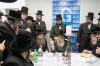 כ"ק אדמו"ר מסאטמאר שליט"א ביי קביעות מזוזה אין די נייע גדר לאקאל אין מאנסי