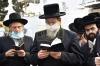 הקמת המציבה אויפ'ן קבר פון הרבנית מוואסלוי ע"ה