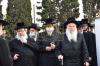 הקמת המציבה אויפ'ן קבר פון הרבנית מוואסלוי ע"ה