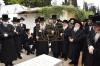 הקמת המציבה אויפ'ן קבר פון הרבנית מוואסלוי ע"ה