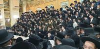 ערשטע חנוכה ליכט ביי כ"ק אדמו"ר מסדיגורא ירושלים שליט"א 