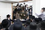 חנוכה ביי כ"ק אדמו"ר מסקולען שליט"א 
