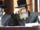 כ"ק אדמור מסקולען שליטא ביים אויפטרעטן אין מתיבתא עץ חיים ד'באבוב