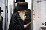 ימי החנוכה ביי כ"ק אדמו"ר ממחנובקא שליט"א 