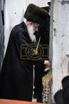 ימי החנוכה ביי כ"ק אדמו"ר ממחנובקא שליט"א 