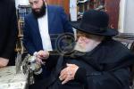 ימי החנוכה ביי מרן שר התורה הגר"ח קנייבסקי שליט"א