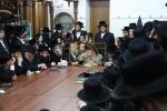 Main image for זאת חנוכה בחצר הקודש קארלסבורג 