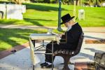 כ"ק גאב"ד זכרון מאיר שליט"א בנאות דשא
