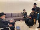 Main image for כ"ק אדמו"ר מסאדיגורא ירושלים שליט"א בניחום אבלים אצל ר' אהרן מרגליות הי"ו 