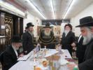 סעודת הילולא של כ"ק אדמו"ר הרה"ק ר' אהרן משה לייפער זי"ע מ'חוסט דורך בנו מ"מ כ"ק  אדמו"ר מ'חוסט שליט"א אין ביהמ"ד חוסט אין ב"פ 
