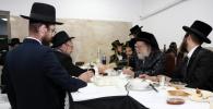 יארצייט טיש פון הרה"ק רבי שלום משאץ לאנדאן זי"ע ביי נכדו כ"ק  אדמו"ר משאץ דרהאביטש שליט"א