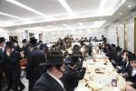 שמחת הבר מצוה פאר נכד כ"ק אדמו"ר מקראלי שליט"א 