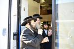 פולע גאלערי: קביעת מזוזה אינעם נייעם מלכות דזשודעיקא געשעפט אין בארא פארק