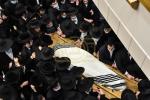 פולע גאלערי: מסע הלויה פון הגאון רבי יצחק שיינער זצ"ל  ראש ישיבת קאמעניץ 