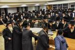 פולע גאלערי: מסע הלויה פון הגאון רבי יצחק שיינער זצ"ל  ראש ישיבת קאמעניץ 