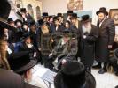 Main image for אדמורים ורבנים שליט"א בניחום אבלים ביי משפחת פריעד 