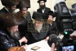 שמחת החתונה פון בת כ"ק אדמו"ר מראדוויל שליט"א עב"ג החתן בן הרה"ח ר'  יעקב קאפיל שטראהלי הי"ו משב"ק אדמו"ר באבוב 45 