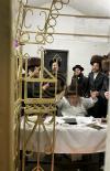 מסע הקודש פון כ"ק גאב"ד קארלסבורג  שליט"א אין ליזענסק אויף שבת שירה