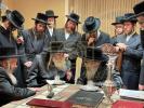 Main image for כ"ק אדמו"ר מקרעטשניף י"ם אויף א באזוך ביי כ"ק אדמו"ר מסאטמאר שליט"א 