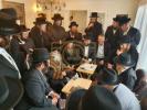 Main image for כ"ק אדמו"ר מסאטמאר שליט"א בניחום אבלים אצל משפחת פיליפסאן 