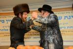 Main image for כ"ק אדמו"ר מוויזניץ שליט"א איז זיך משתתף ביי שבע ברכות פון החתן בן דומ"ץ בעלזא ב"ב שליט"א 