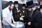 כ"ק אדמו"ר מסאדיגורא ירושלים שליט"א ביים מצות באקן 