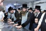 כ"ק אדמו"ר מסאדיגורא ירושלים שליט"א ביים מצות באקן 