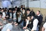 כ"ק אדמו"ר מסאדיגורא ירושלים שליט"א ביים מצות באקן 