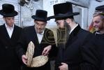 כ"ק אדמו"ר מסאדיגורא ירושלים שליט"א ביים מצות באקן 