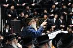 סעודת הילולא פון הרה"ק בעל דברי חיים מצאנז  זי"ע ביי כ"ק אדמו"ר מצאנז שליט"א- בילדער משה גאלדשטיין 