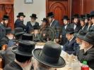 כ"ק אדמו"ר מסאדיגורא שליט"א ביי א לחיים פאר די משתתפי השיעור דף היומי אין בית המדרש סאדיגורא 