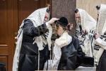 Main image for תפילין לייגן פון נכד כ"ק אדמו"ר מבאבוב שליט"א 