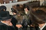 Main image for כ"ק אדמו"ר מסאדיגורא ירושלים שליט"א ביים כותל המערבי 