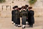 כ"ק אדמו"ר מויזניץ שליט"א ביים כותל המערבי לרגל שמחת החתונה לנכדו החתן