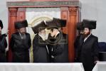 חג השבועות און שבת אויפרוף בחצר הקודש וויזניץ