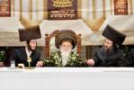 חג השבועות און שבת אויפרוף בחצר הקודש וויזניץ