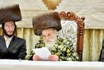חג השבועות און שבת אויפרוף בחצר הקודש וויזניץ