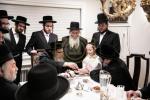 כ"ק אדמו"ר מסאטמאר שליט"א בסיום כתיבת ספר תורה פון משפחת גאנץ 