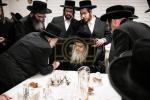 Main image for כ"ק אדמו"ר מסאטמאר שליט"א בסיום כתיבת ספר תורה פון משפחת גאנץ 