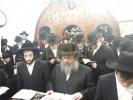 Main image for הגה"צ ראש ישיבת סאטמאר בני ברק באתרא קדישא מירון לקראת די חתונה פון בנו החתן 
