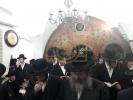 הגה"צ ראש ישיבת סאטמאר בני ברק באתרא קדישא מירון לקראת די חתונה פון בנו החתן 