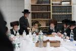 כ"ק אדמו"ר מסאטמאר שליט"א באזוכט אין בית המדרש החדש יטב לב דסאטמאר אין מאנסי  