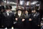 מעמד הכנסת ספר תורה בראשות כ"ק  אדמו"ר מוויזניץ שליט"א לע"נ הרה"ח ר' נחמן הלר ז"ל 