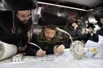 מעמד הכנסת ספר תורה בראשות כ"ק  אדמו"ר מוויזניץ שליט"א לע"נ הרה"ח ר' נחמן הלר ז"ל 