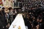 סעודת עניים לרגל די שמחת החתונה פון נכדת כ"ק אדמו"ר מסעריט וויזניץ בחצר הקודש סעריט וויזניץ 